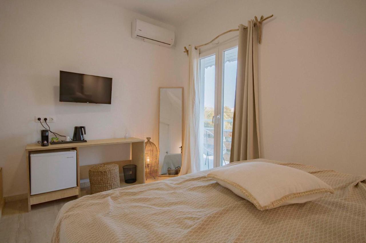 Olive Grove Suites Boutique Hotel Moraitika Zewnętrze zdjęcie