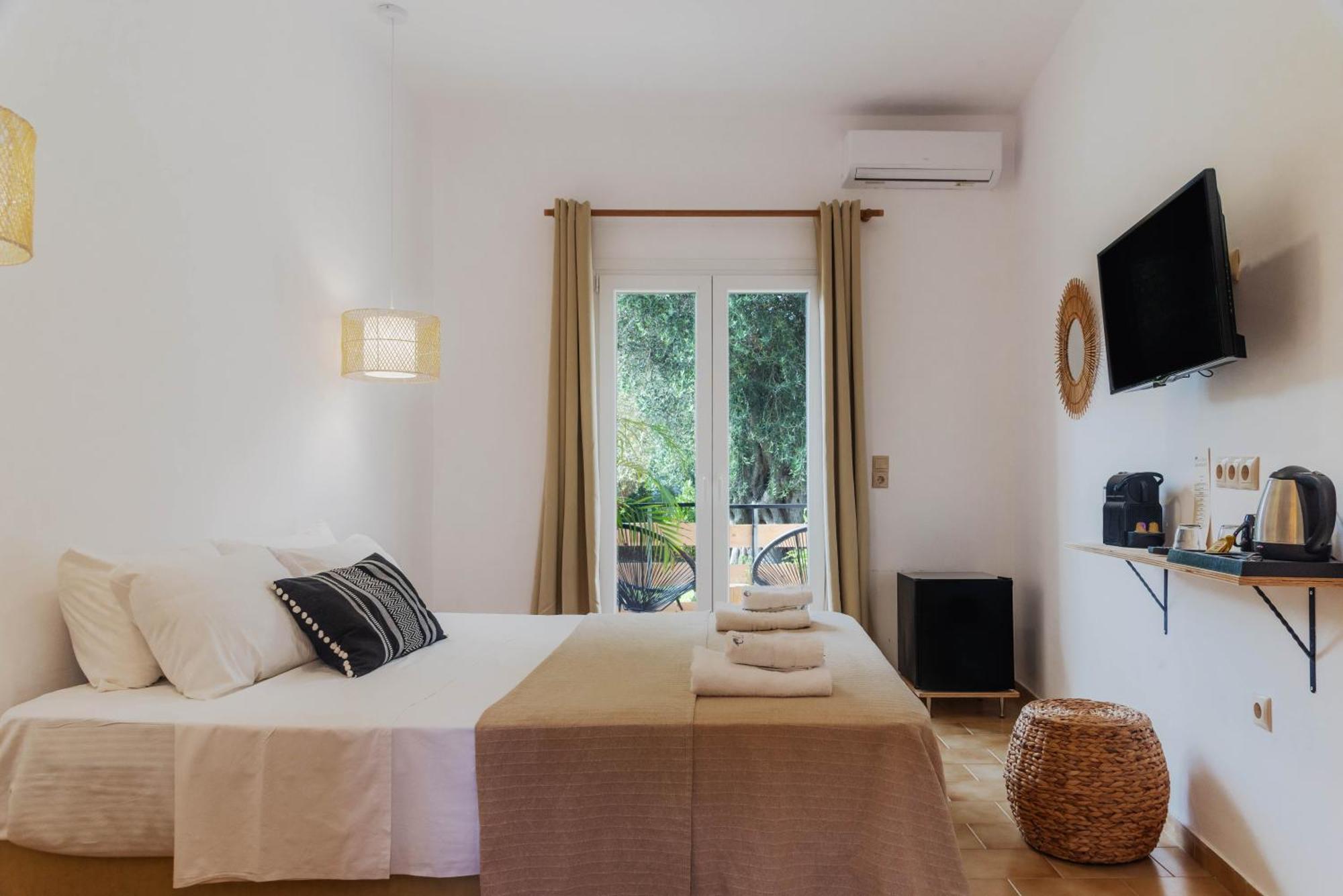 Olive Grove Suites Boutique Hotel Moraitika Zewnętrze zdjęcie